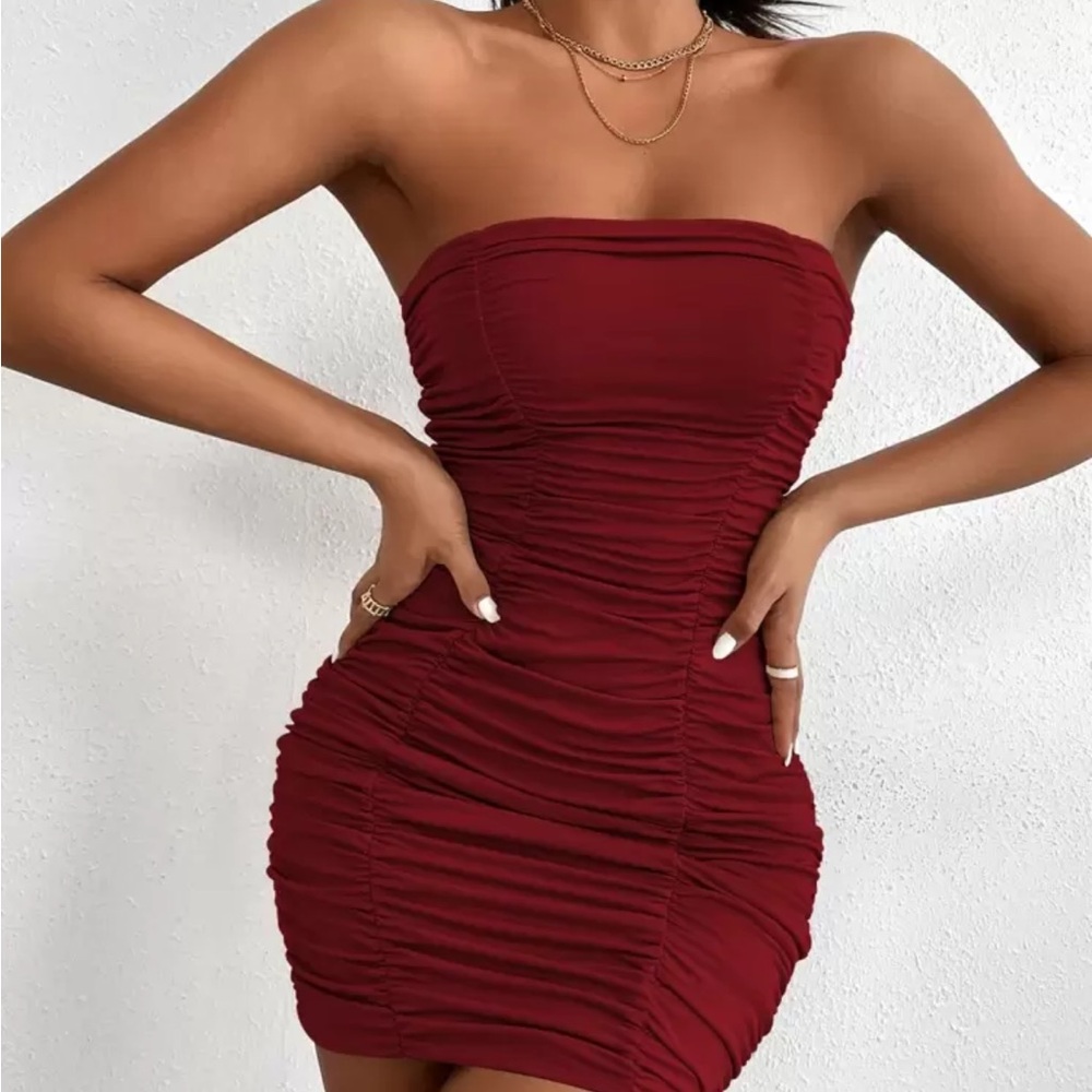 Strapless Ruched Bodycon Dress